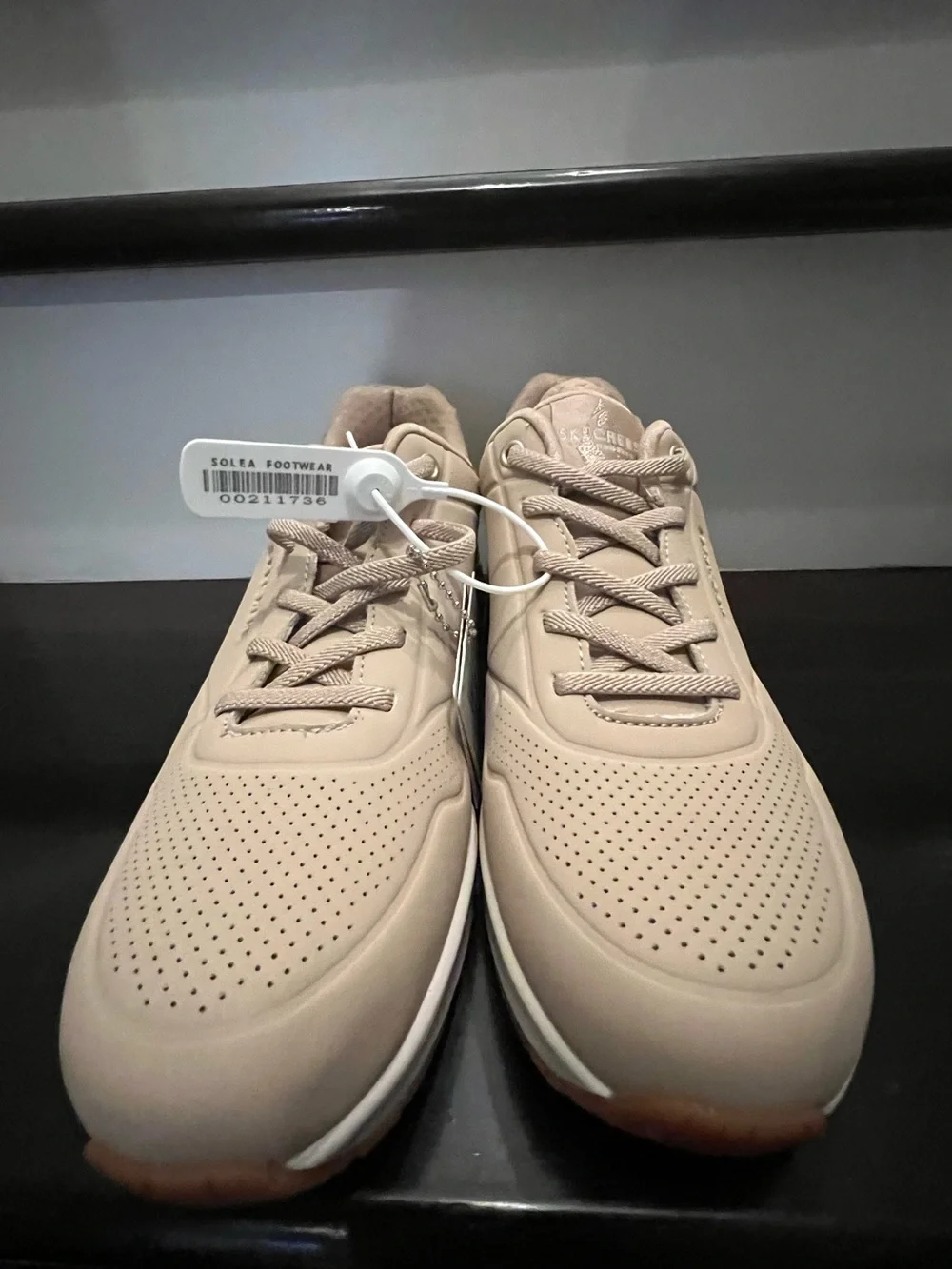 Skechers Uno Shimmer Away Womens Size 9 Beige Athletic Running Shoes Sneakers